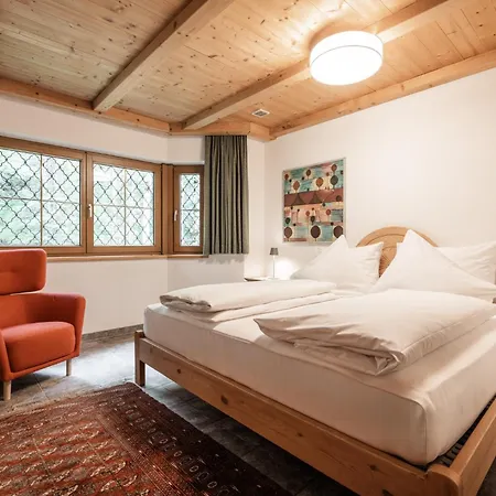 Moritz * 洛伊塔施